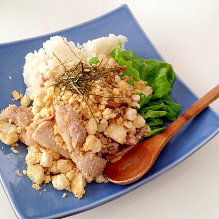 豚バラ肉とおからのスタミナ丼